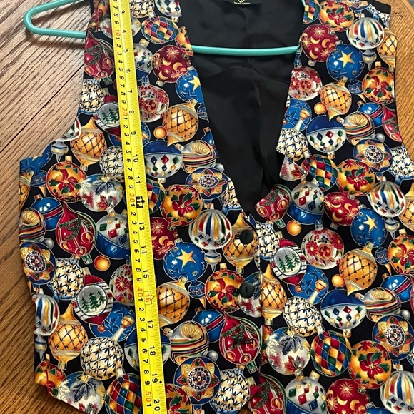 Vintage Christmas ornament vest- size Medium/Large. Made in the USA - Picture 2 of 7